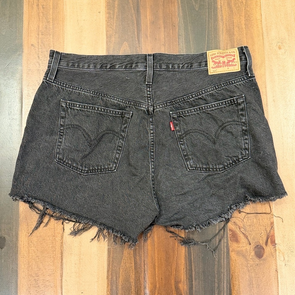 Levi 501 High Rise Shorts - Picture 5 of 5